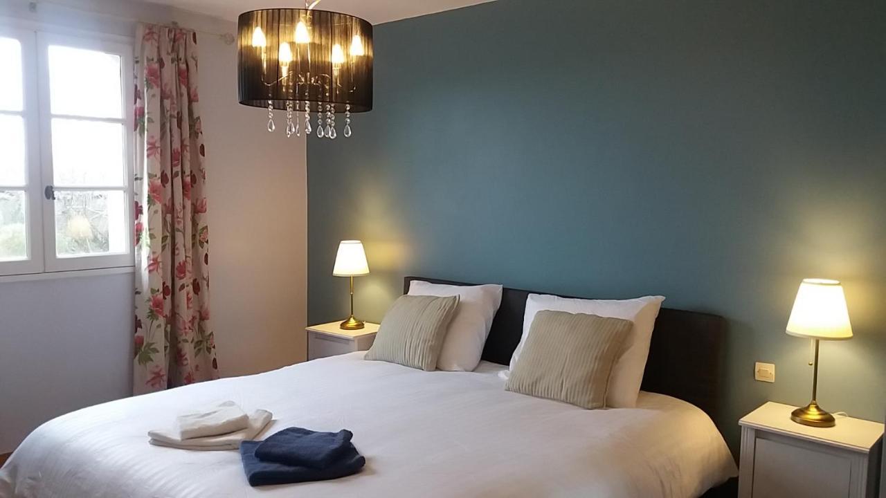 Gite Et Chambres D'Hotes Le Chene Billault Pouant Bagian luar foto