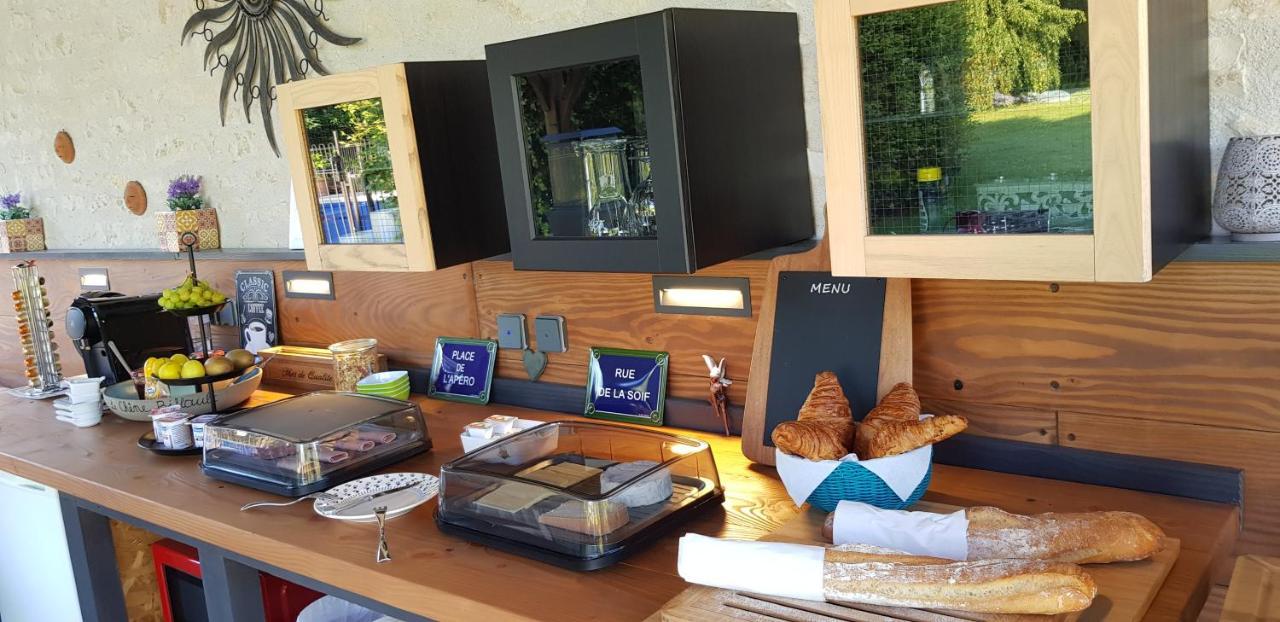 Gite Et Chambres D'Hotes Le Chene Billault Pouant Bagian luar foto