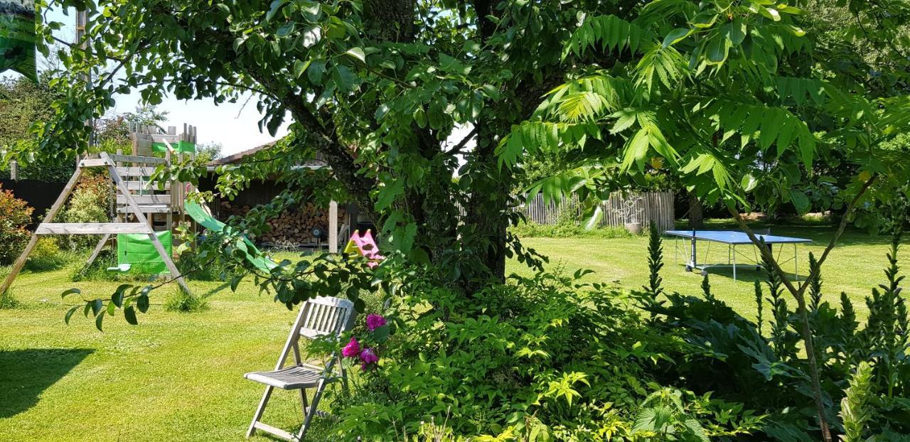 Gite Et Chambres D'Hotes Le Chene Billault Pouant Bagian luar foto