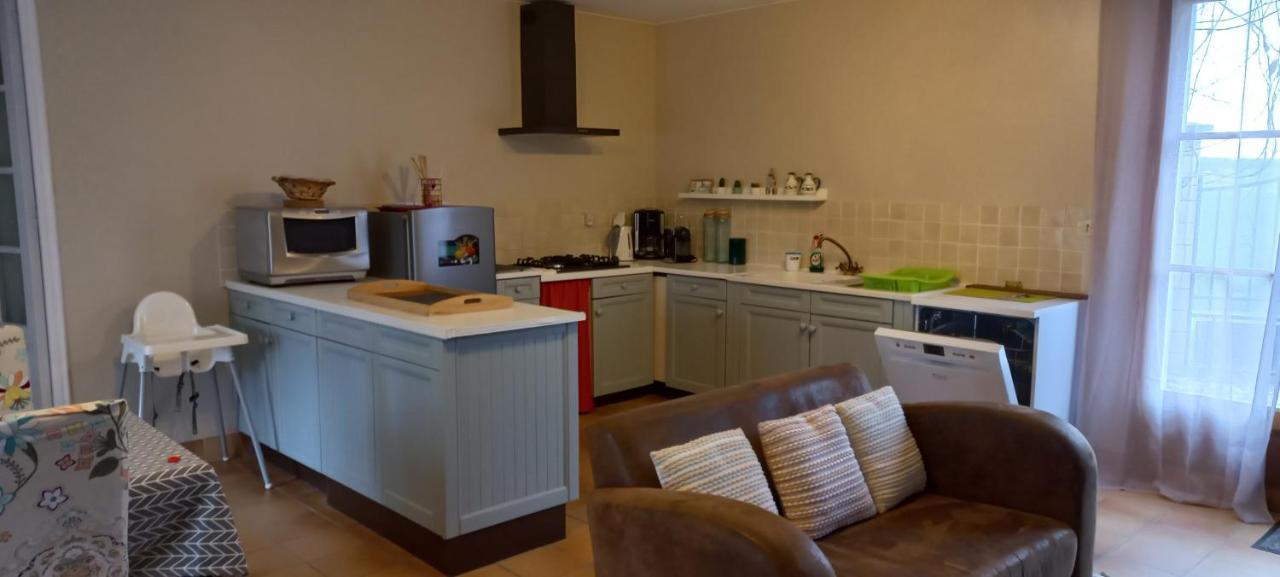 Gite Et Chambres D'Hotes Le Chene Billault Pouant Bagian luar foto