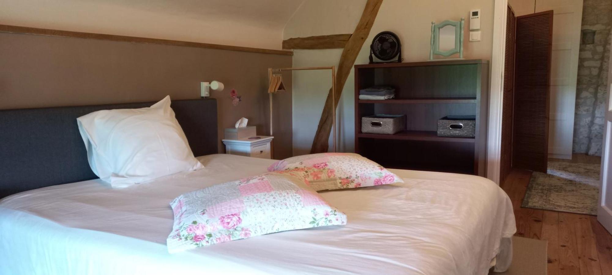 Gite Et Chambres D'Hotes Le Chene Billault Pouant Bagian luar foto